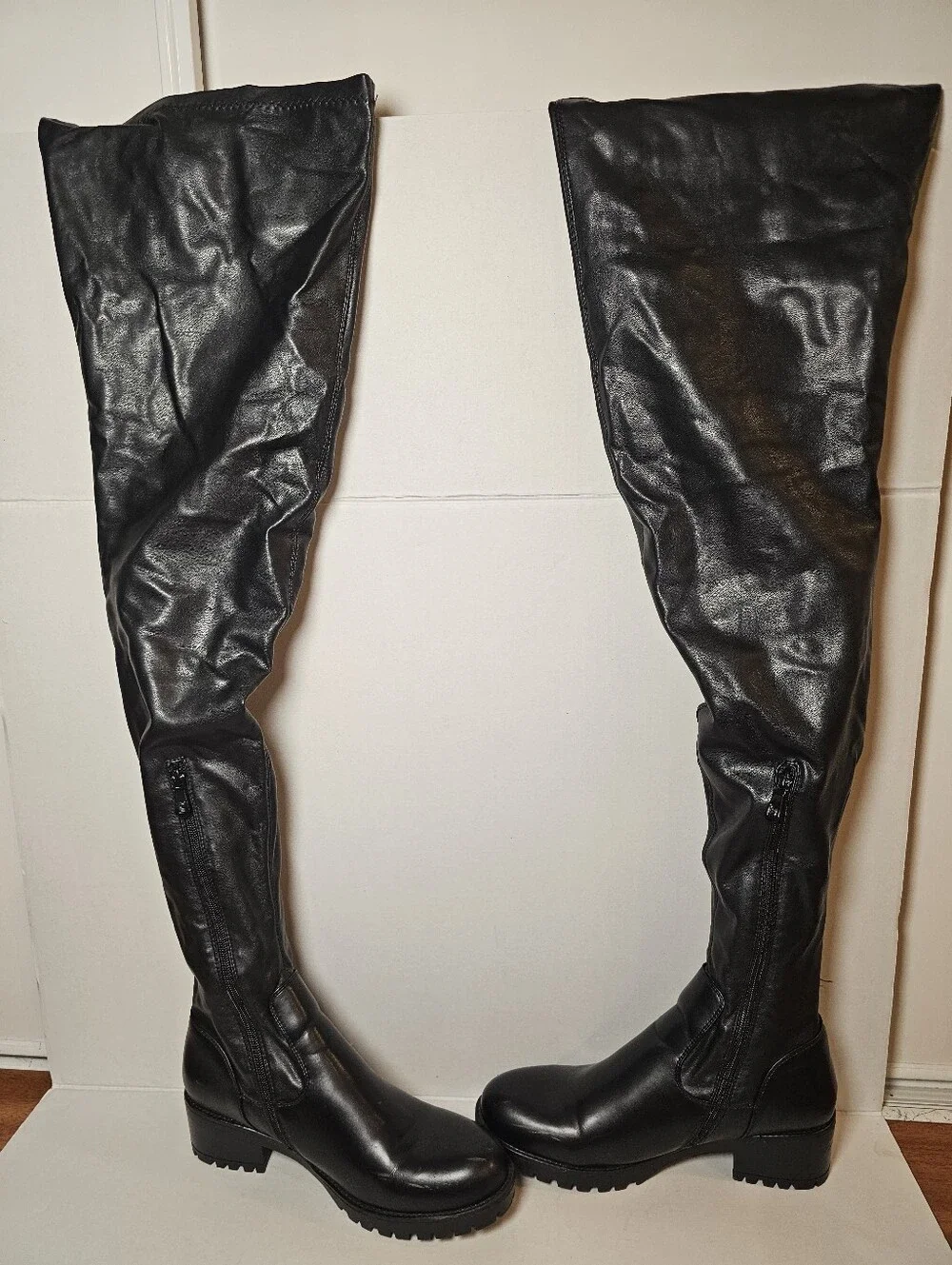 Azalea Wang Akira Surgical Over The Knee Thigh High Flat Boots Size 9 Womens